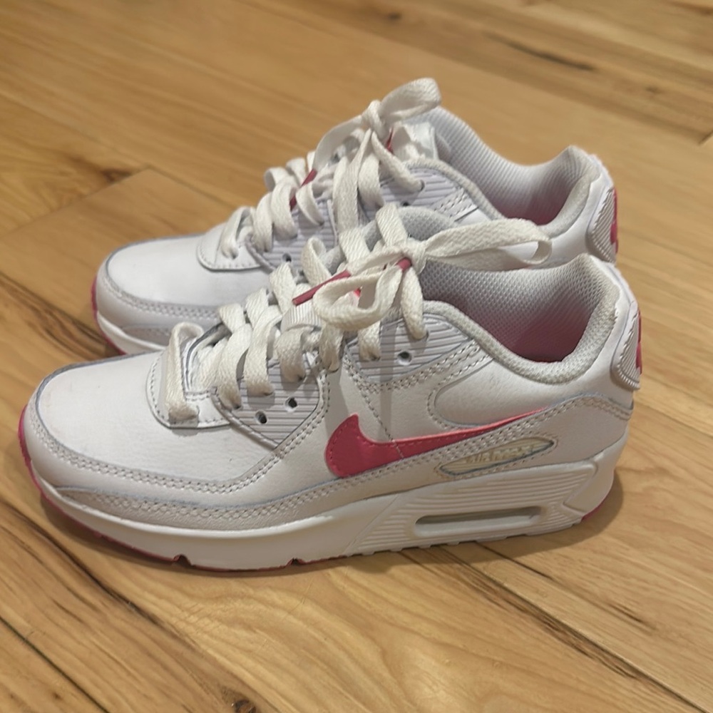 Nike Air Max White and Pink Sneakers